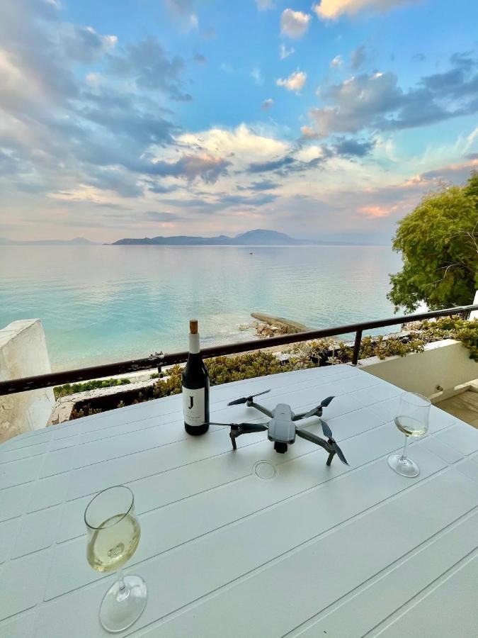 Stunning Beachfront Apartment Stratos Nerantza Exterior photo